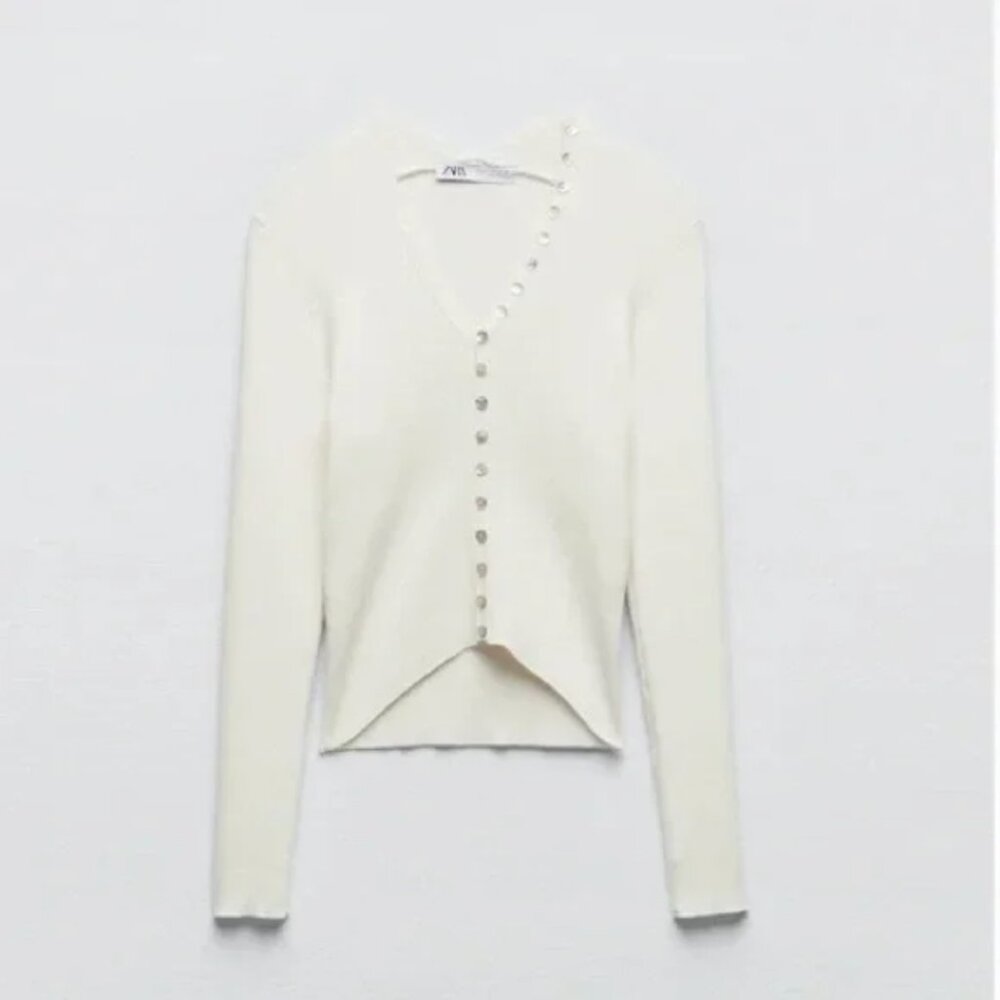 Zara Buttoned Knit Top M